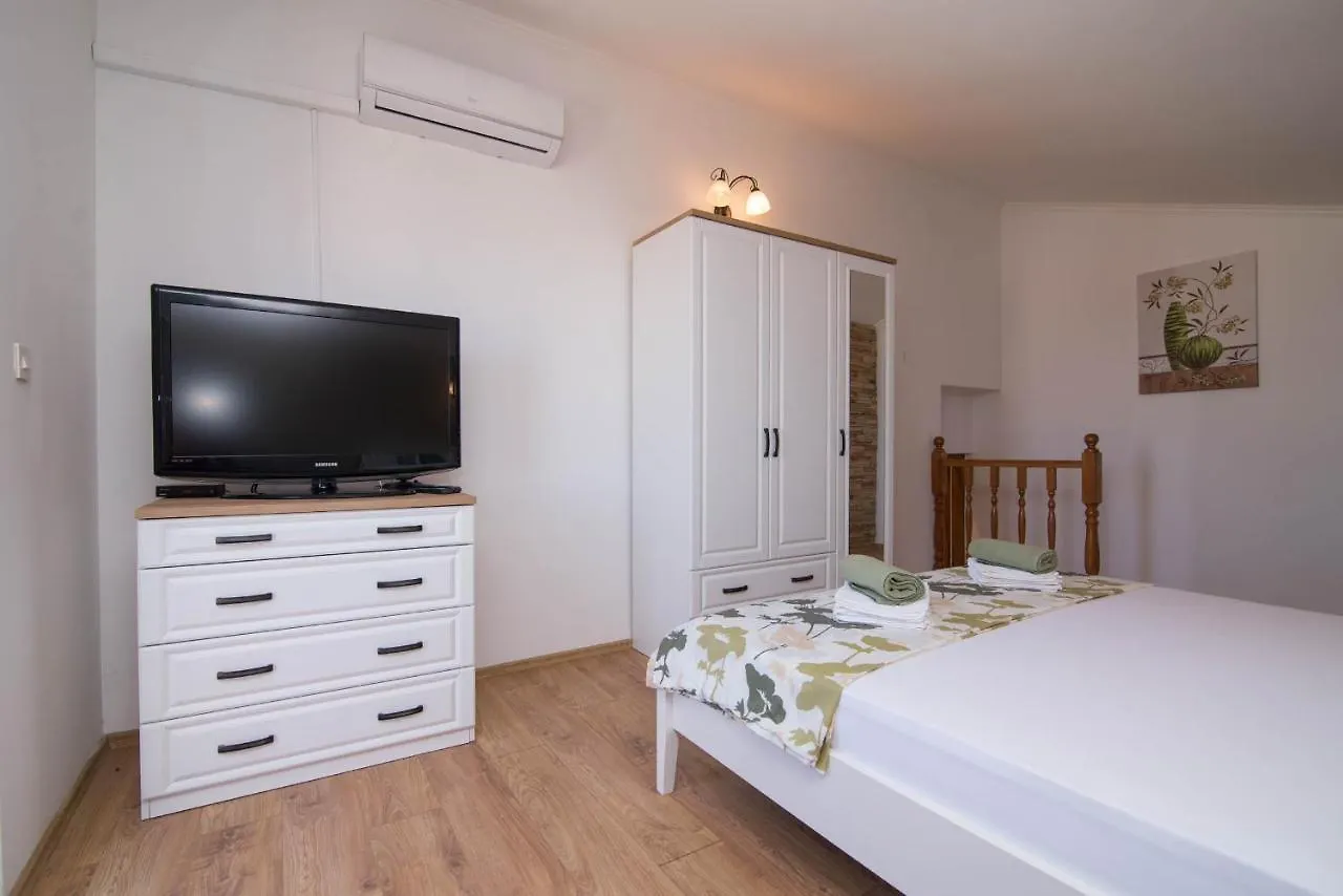 Nereo Apartamento Mali Lošinj